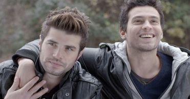 The Family (Sana Bir Sır Vereceğim)