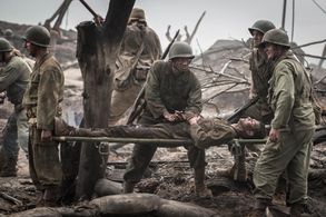 Richard Pyros and Andrew Garfield in 'Hacksaw Ridge'
