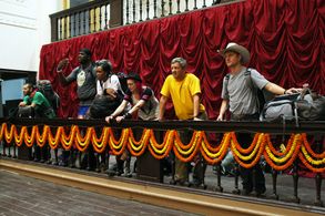 Vyxsin Fiala, Nathaniel 'Big Easy' Lofton, Cord McCoy, and Gary Ervin in The Amazing Race (2001)