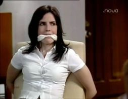 Laura Perico in Amores de Mercado: Episode #1.117 (2007)