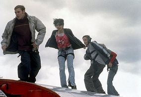 Devon Sawa, Joe Absolom, Jana Pallaske, and Bridgette Wilson-Sampras in Extreme Ops (2002)