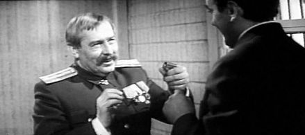 Ivan Dmitriev in Armiya Tryasoguzki snova v boyu (1967)