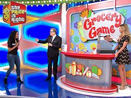 Drew Carey and Amber Lancaster in The Price Is Right (1972)