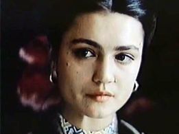 Nataliya Sumskaya in Takaya pozdnyaya, takaya tyoplaya osen (1982)