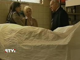 Jorge D'Elía and Soledad Silveyra in Vidas robadas (2008)