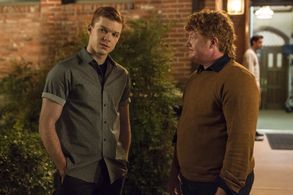 Becca Blackwell and Cameron Monaghan in Shameless (2011)