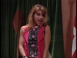 Ellen Ten Damme in We zijn weer thuis (1989)