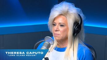 Theresa Caputo in Jeff Lewis Live: Theresa Caputo Does a Jeff Lewis Reading (2022)