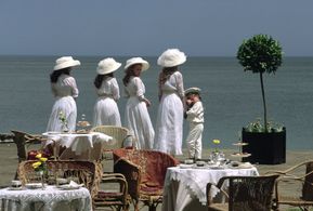 Holly Boyd, Vanessa Ackerman, Algina Lipskis, Nastya Razduhova, and Kostya Severov in The Lost Prince (2003)