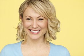 Shelly Shenoy - Old Commercial Headshot