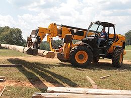 Johnny Jett in Barnwood Builders (2013)