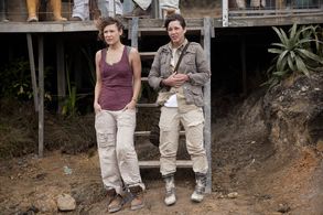 Kiele Sanchez and Ilza Ponko in Burn Notice: The Fall of Sam Axe (2011)