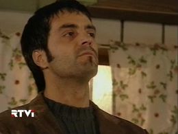 Adrián Navarro in Vidas robadas (2008)