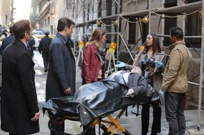 Jon Huertas, Tamala Jones, Seamus Dever, Nathan Fillion, Stana Katic, and Scott Broderick in Castle (2009)