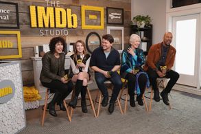 Ellen Burstyn, Jason Ritter, Common, Jennifer Fox, and Isabelle Nélisse at an event for The Tale (2018)