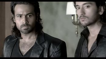 Emraan Hashmi and Shaad Randhawa in Awarapan (2007)