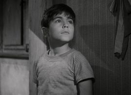 Vittorio Manunta in Stranger on the Prowl (1952)