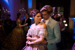 Damian Hardung and Harriet Herbig-Matten in Maxton Hall: The World Between Us: Stunde der Wahrheit (2024)