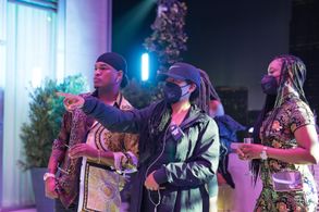 Dawn Wilkinson directing Ne-Yo in 