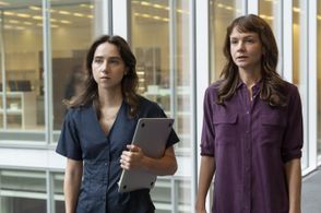 Zoe Kazan and Carey Mulligan in She Said (2022)