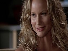 Leila Johnson in Andromeda (2000)