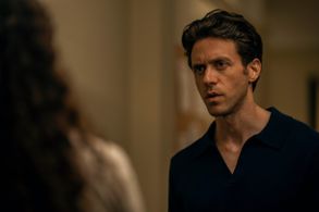 Ashley Zukerman in City on Fire (2023)