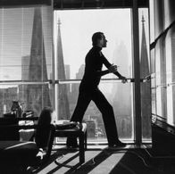 Halston in Ultrasuede: In Search of Halston (2010)