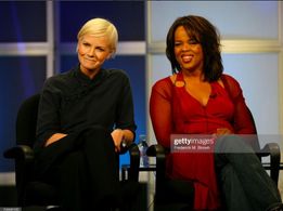 Laura Harris and Paula Newsome in Women's Murder Club (2007)