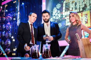 Igor Vernik, Aleksey Chumakov, and Yuliya Kovalchuk in One to One! (2013)