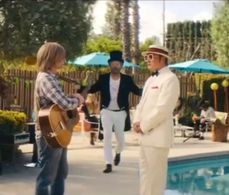 Paul Riley Fox as Elton John in Weird: The Al Yankovic Story