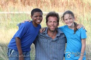 Megan with director Bill McAdams Jr. and Isaac Smith on set for Gallows Road