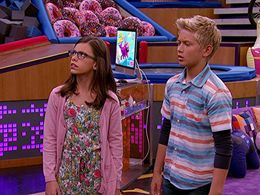 Madisyn Shipman and Thomas Kuc in Game Shakers (2015)