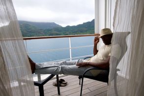 Tahiti Cruise campaign