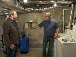 Richard Trethewey in Ask This Old House (2002)