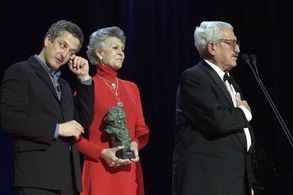 Juan Antonio Bardem, Miguel Bardem, and Pilar Bardem in XVI premios Goya (2002)