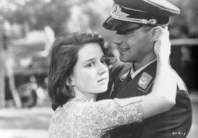 Lena Stolze and Ulf-Jürgen Wagner in The White Rose (1982)