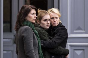 Iben Hjejle, Lærke Winther, and Emilie Kruse in Dicte (2013)