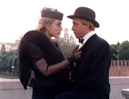 Vladimir Steklov and Anastasiya Vertinskaya in Master i Margarita (2006)