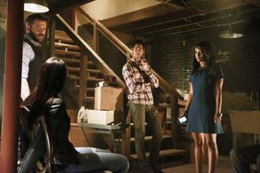 Alfred Enoch, Charlie Weber, Aja Naomi King, and Katie Findlay in How to Get Away with Murder (2014)