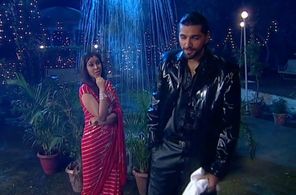 Chetan Hansraj and Sakshi Tanwar in Kahaani Ghar Ghar Kii (2000)