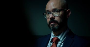 Carlos E. Campos in Wisdom of the Crowd (2017)