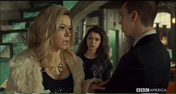 Tatiana Maslany and Jordan Gavaris in Orphan Black (2013)