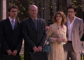 Mikhail Zhigalov, Artyom Semakin, Nelli Uvarova, and Grigoriy Antipenko in Ne rodis krasivoy (2005)