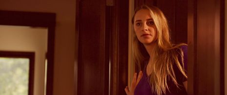 Paige Henderson in Vellai Pookal (2019)