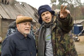 Dino De Laurentiis and Peter Webber in Hannibal Rising (2007)