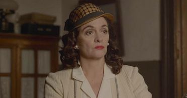 Catalina Guerra in Calzones Rotos (2018)