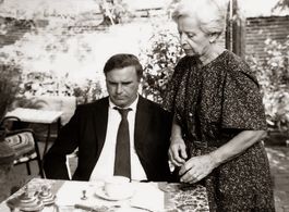 Lydia Lamaison and Rodolfo Ranni in In Retirement (1984)
