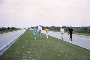 Clint Hill, Jacqueline Kennedy, Lee Radziwill, Mark Shaw, and Stash Radziwill