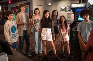 Dean Scott Vazquez, Samantha Lorraine, Kasey Bella Suarez, Ivory Baker, Judd Goodstein, Miya Cech, and Dylan Hoffman in 