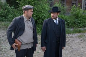 Aleksandr Domogarov and Viktor Nizovoy in Gospoda-tovarishchi (2014)